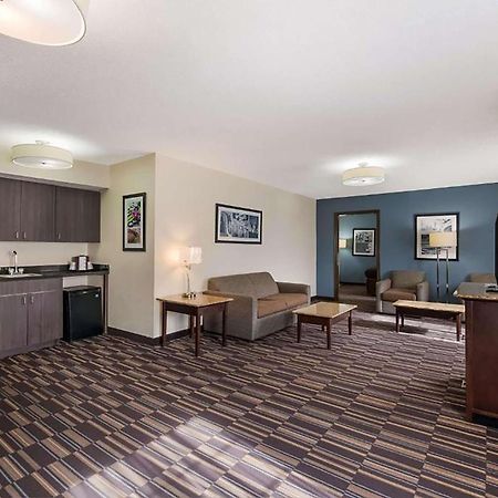 Baymont By Wyndham Elizabeth City Exterior foto