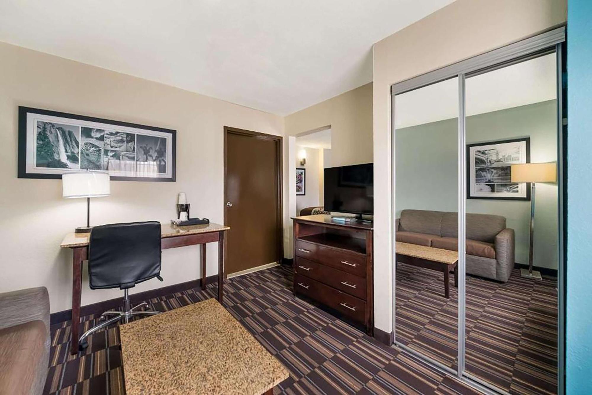 Baymont By Wyndham Elizabeth City Exterior foto
